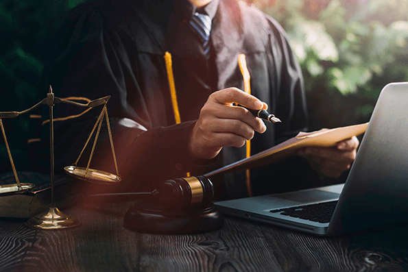 Five Reasons Your Law Firm Needs an Expense Tracking Software